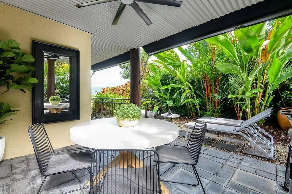 The Point Apartment No.3 - Executive 3 Bedroom Apartment In Town Port Douglas Australia